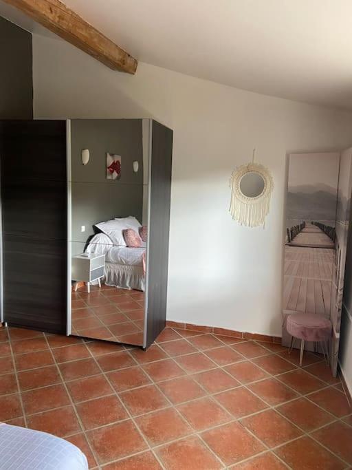 Gite A La Ferme Avec Jacuzzi Et Sauna Villefloure エクステリア 写真