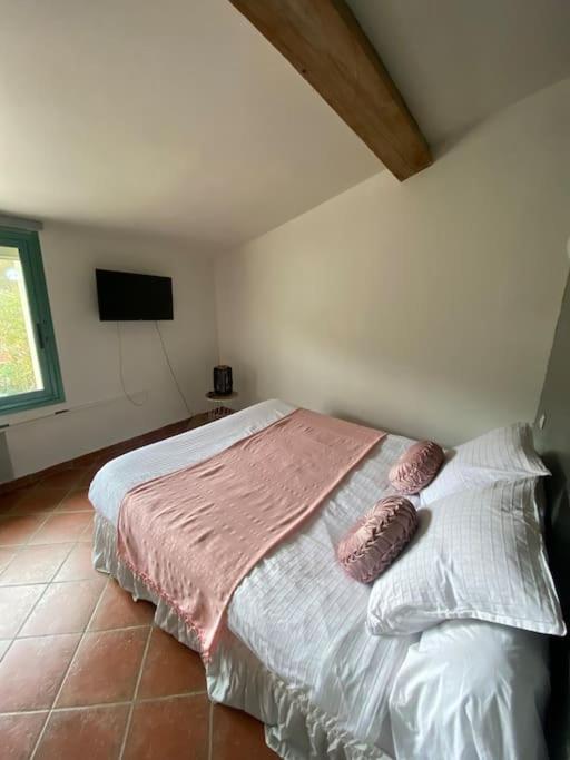 Gite A La Ferme Avec Jacuzzi Et Sauna Villefloure エクステリア 写真