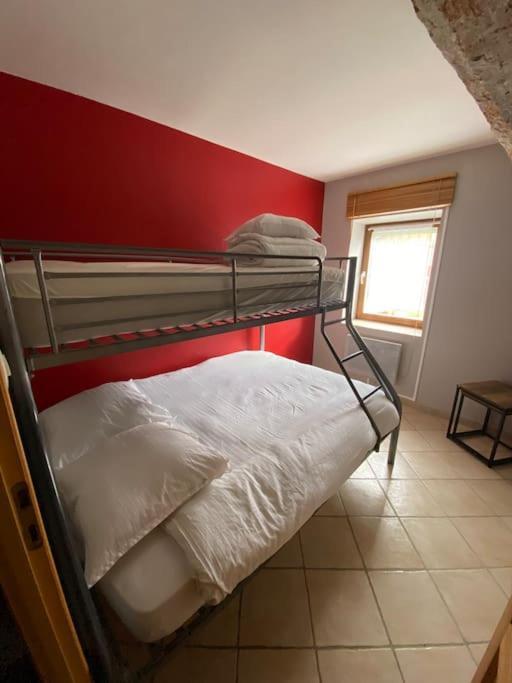 Gite A La Ferme Avec Jacuzzi Et Sauna Villefloure エクステリア 写真
