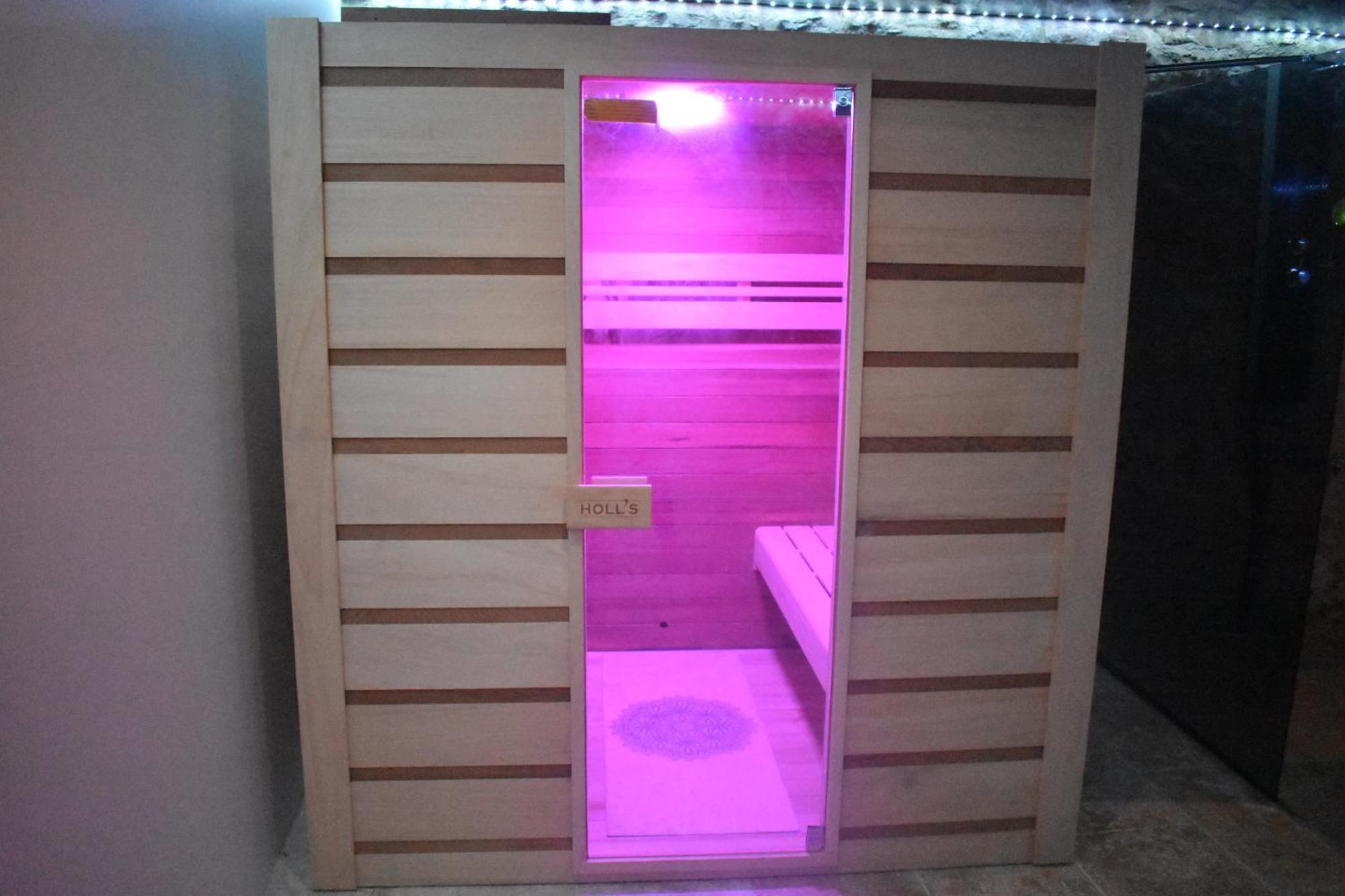 Gite A La Ferme Avec Jacuzzi Et Sauna Villefloure エクステリア 写真